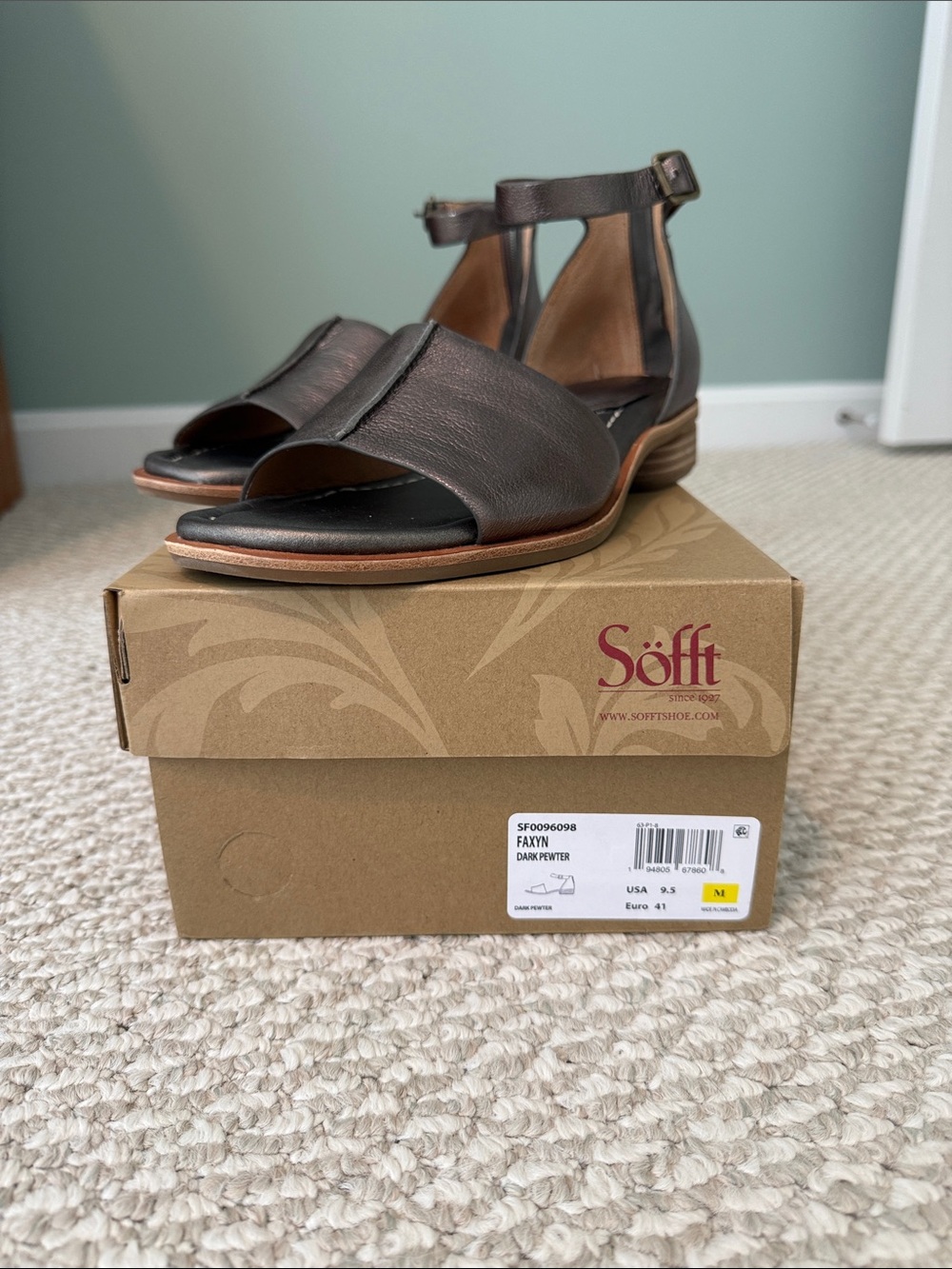 Sofft Faxyn dark pewter sandals, sz 9.5